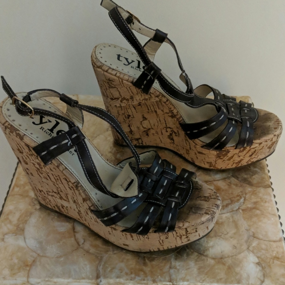 *** Dark brown cork platform sandals